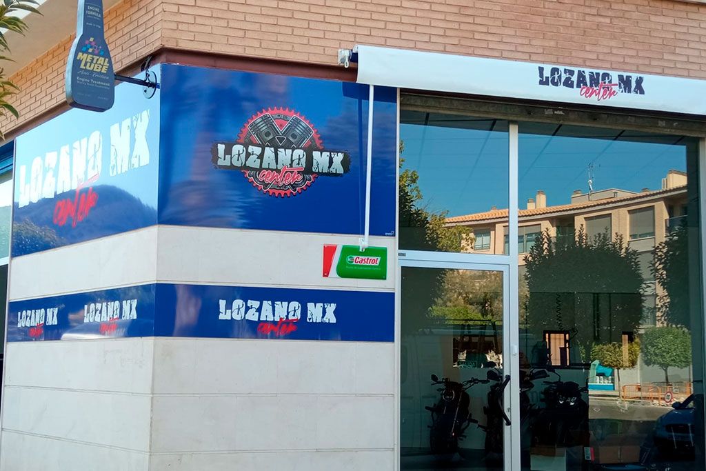 fachada lozano mx center
